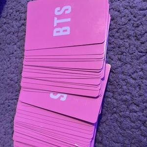 40 photo cards of all band members